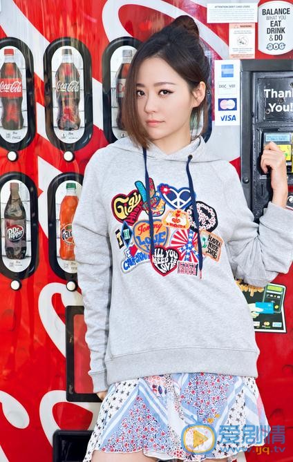 张靓颖街拍写真 张靓颖高清写真_张靓颖高清剧照