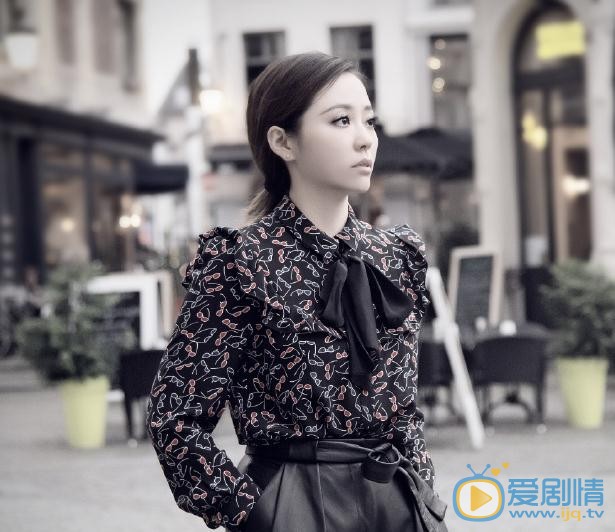 张靓颖街拍写真 张靓颖高清写真_张靓颖高清剧照