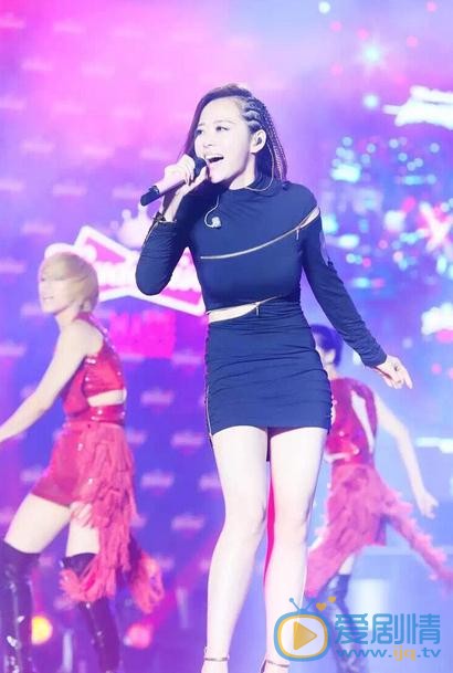 张靓颖舞台照 张靓颖高清写真_张靓颖高清剧照