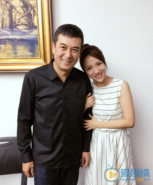 李奕娴与人合照 李奕娴高清写真_李奕娴高清剧照