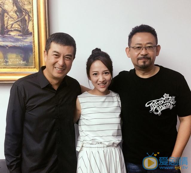 李奕娴与人合照 李奕娴高清写真_李奕娴高清剧照