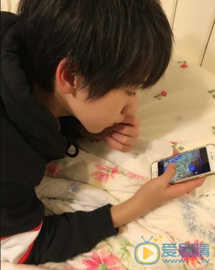 贺峻霖生活照写真 贺峻霖高清写真_贺峻霖高清剧照