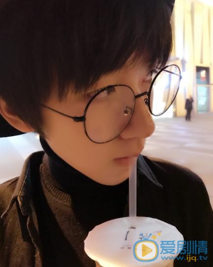 贺峻霖生活照写真 贺峻霖高清写真_贺峻霖高清剧照