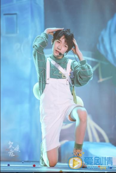 贺峻霖演唱会写真 贺峻霖高清写真_贺峻霖高清剧照