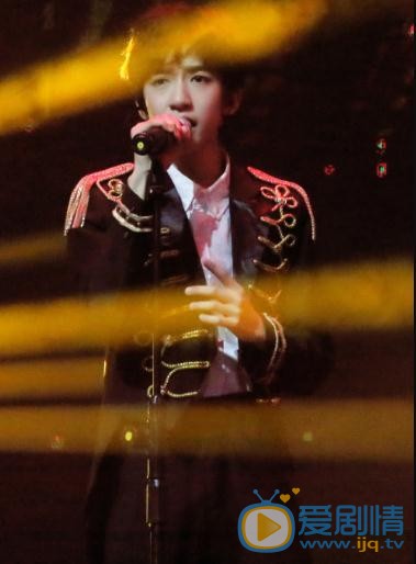 贺峻霖演唱会写真 贺峻霖高清写真_贺峻霖高清剧照
