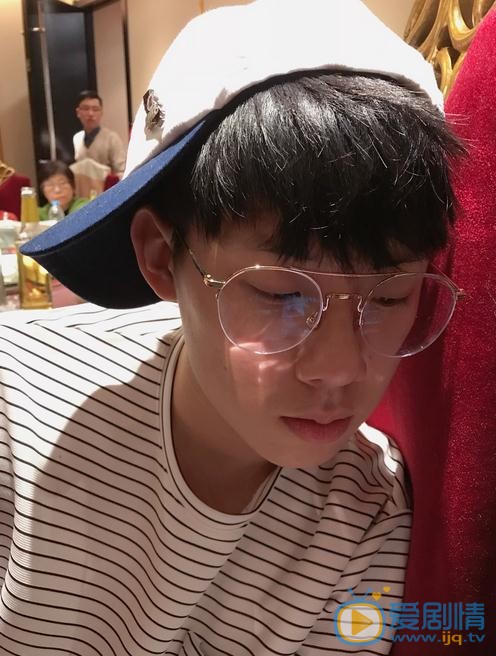 老男孩周洲是谁演的？老男孩周洲扮演者周奇个人资料、写真及生活照欣赏