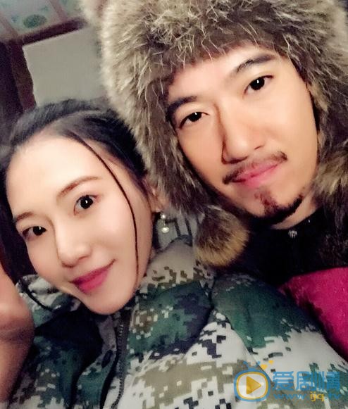 张琳悦与人合照 张琳悦高清写真_张琳悦高清剧照
