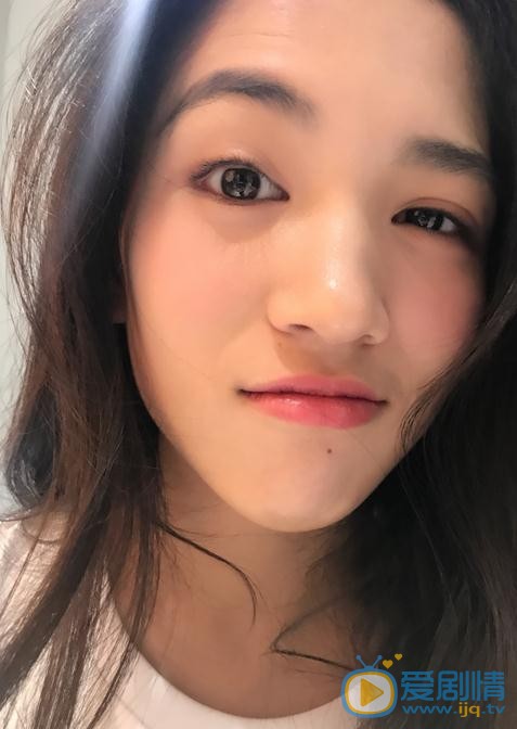 代露娃生活照 代露娃高清写真_代露娃高清剧照