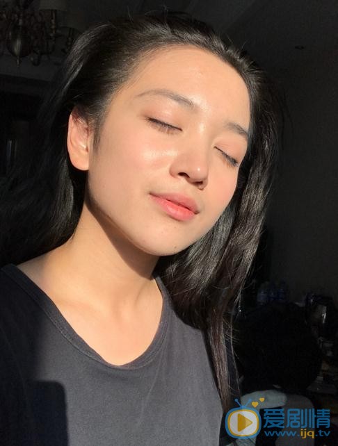 代露娃生活照 代露娃高清写真_代露娃高清剧照