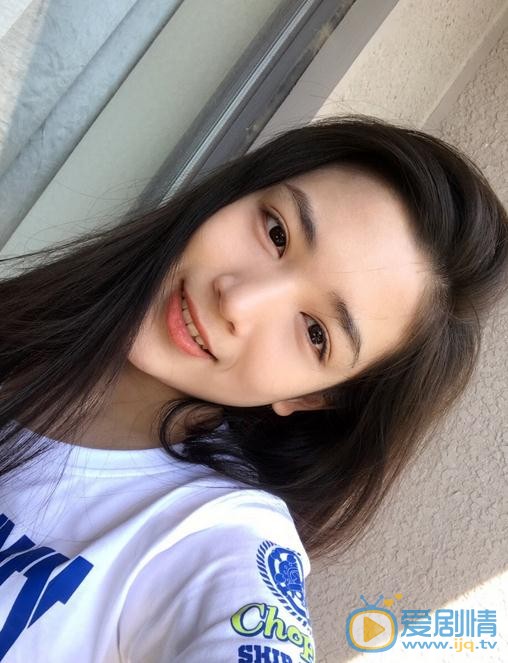 代露娃可爱照 代露娃高清写真_代露娃高清剧照