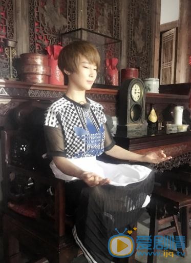 谢楠街拍写真 谢楠高清写真_谢楠高清剧照