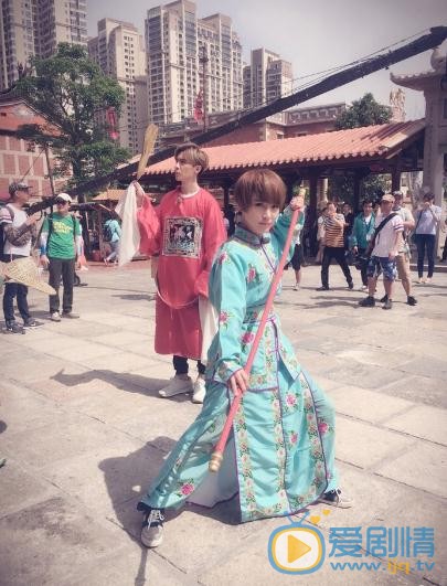 谢楠街拍写真 谢楠高清写真_谢楠高清剧照