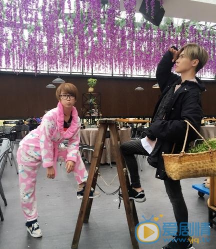 谢楠街拍写真 谢楠高清写真_谢楠高清剧照