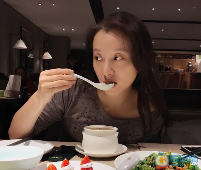 徐露生活照 徐露高清写真_徐露高清剧照