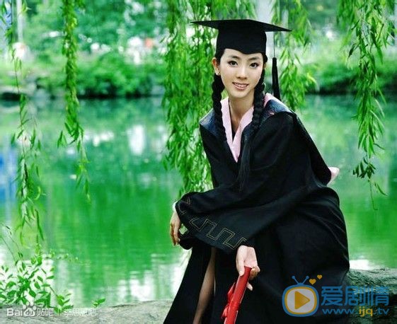 李思思毕业写真 李思思高清写真_李思思高清剧照