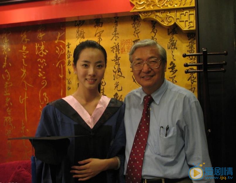 李思思毕业写真 李思思高清写真_李思思高清剧照