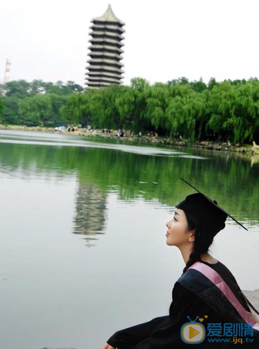 李思思毕业写真 李思思高清写真_李思思高清剧照