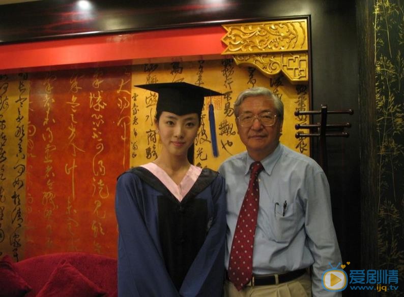 李思思毕业写真 李思思高清写真_李思思高清剧照