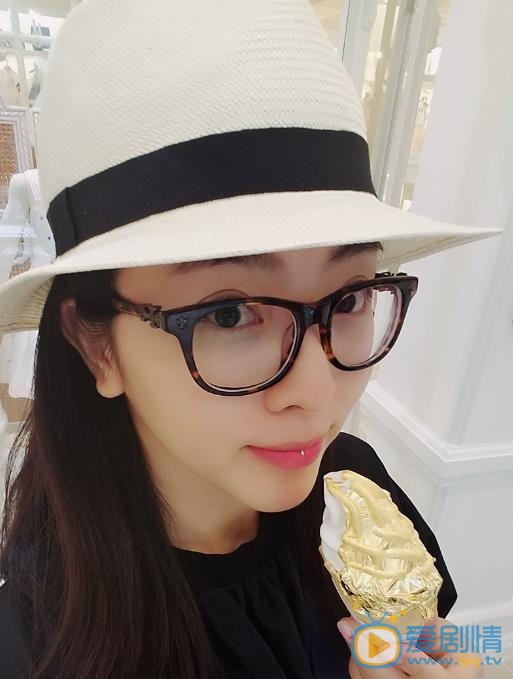 李思思生活照 李思思高清写真_李思思高清剧照