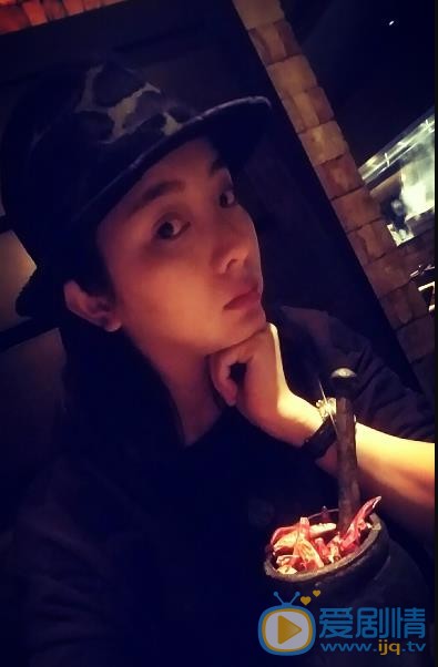 李思思生活照 李思思高清写真_李思思高清剧照