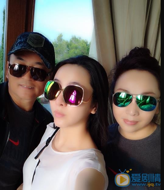 李思思合照 李思思高清写真_李思思高清剧照