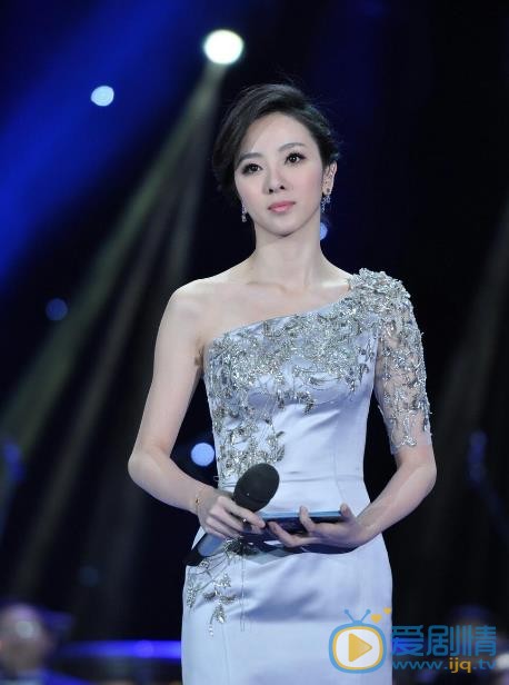 李思思主持节目照 李思思高清写真_李思思高清剧照