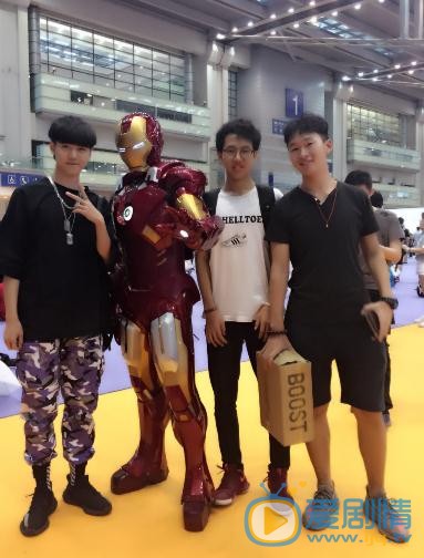 焉栩嘉机场照写真 焉栩嘉高清写真_焉栩嘉高清剧照