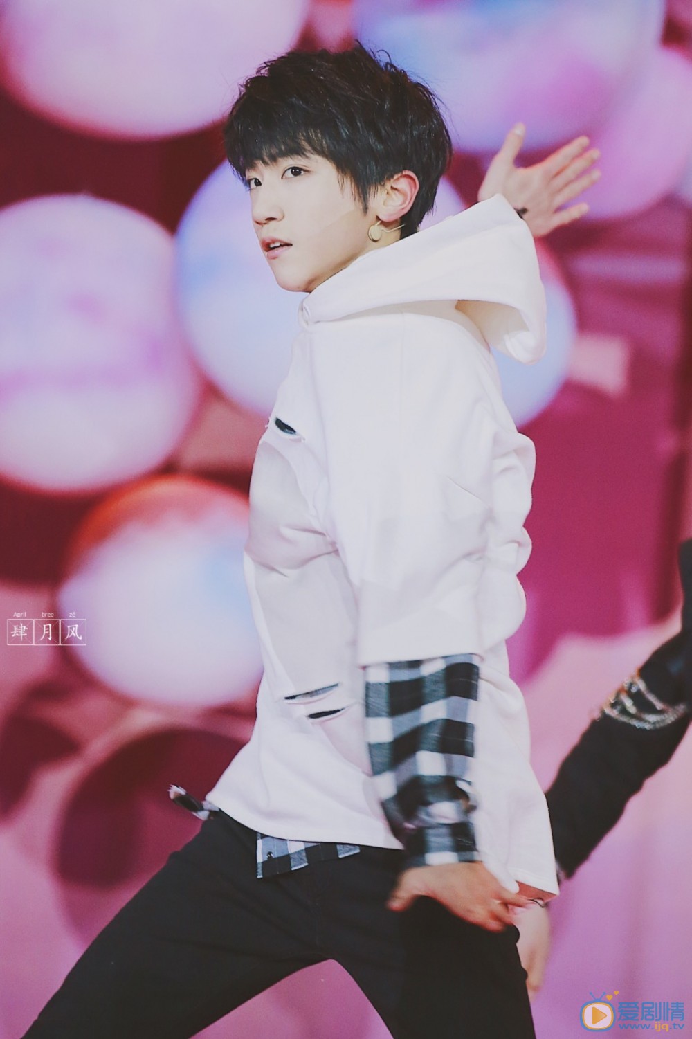 李天泽演唱会写真 李天泽高清写真_李天泽高清剧照