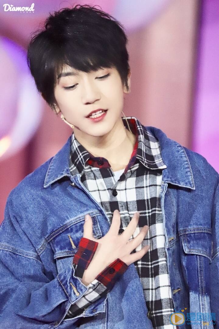 李天泽演唱会写真 李天泽高清写真_李天泽高清剧照