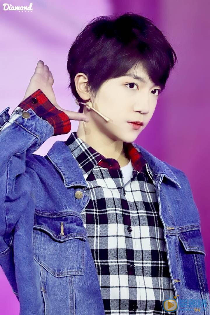 李天泽演唱会写真 李天泽高清写真_李天泽高清剧照