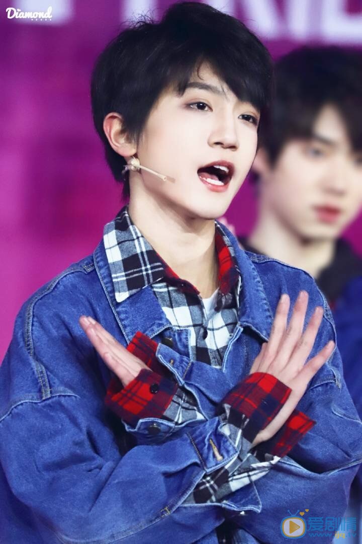 李天泽演唱会写真 李天泽高清写真_李天泽高清剧照