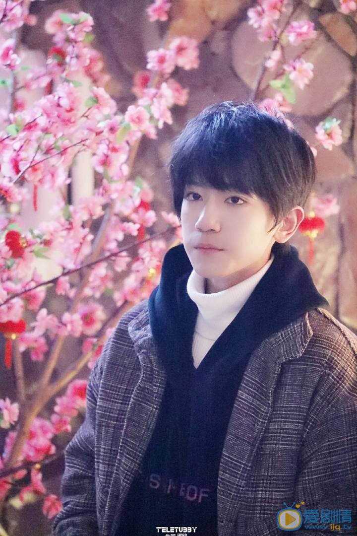 李天泽少年写真 李天泽高清写真_李天泽高清剧照