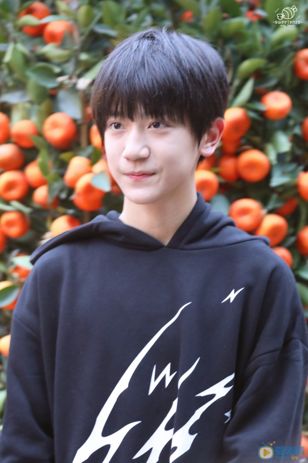 李天泽少年写真 李天泽高清写真_李天泽高清剧照