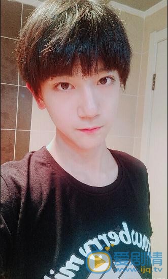 李天泽生活照写真 李天泽高清写真_李天泽高清剧照