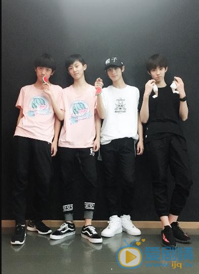 李天泽生活照写真 李天泽高清写真_李天泽高清剧照