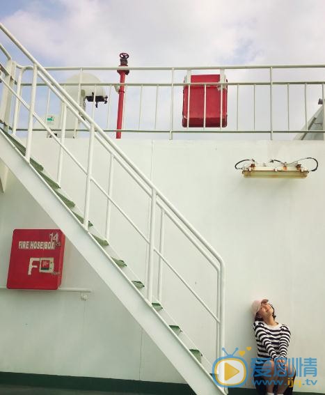 康琳浠夏日写真 康琳浠高清写真_康琳浠高清剧照