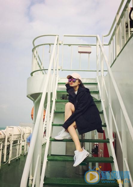 康琳浠夏日写真 康琳浠高清写真_康琳浠高清剧照