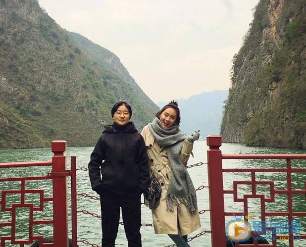 康琳浠与人合照 康琳浠高清写真_康琳浠高清剧照
