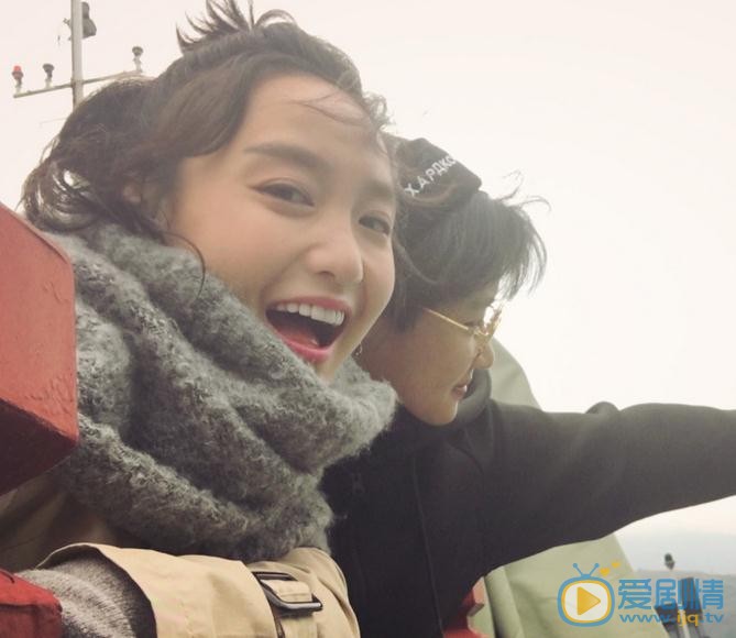 康琳浠与人合照 康琳浠高清写真_康琳浠高清剧照