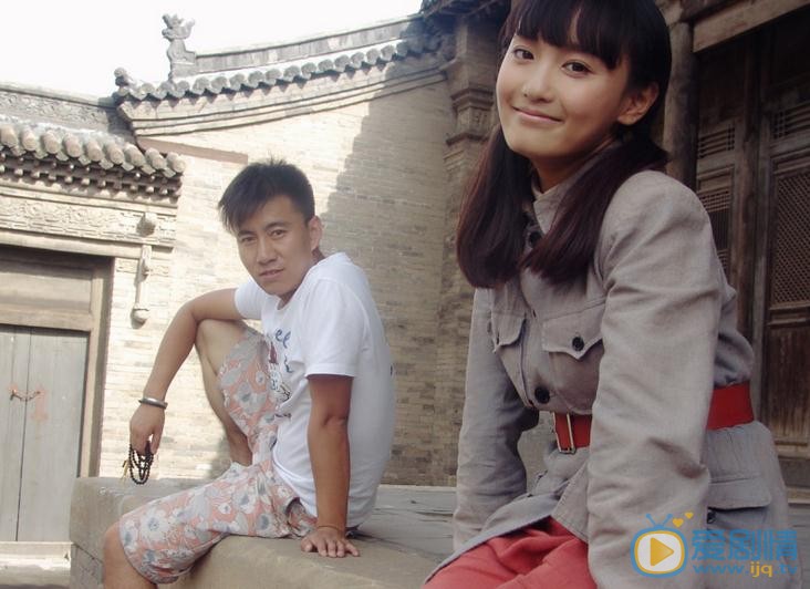 康琳浠与人合照 康琳浠高清写真_康琳浠高清剧照