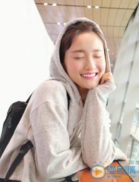 康琳浠生活照 康琳浠高清写真_康琳浠高清剧照