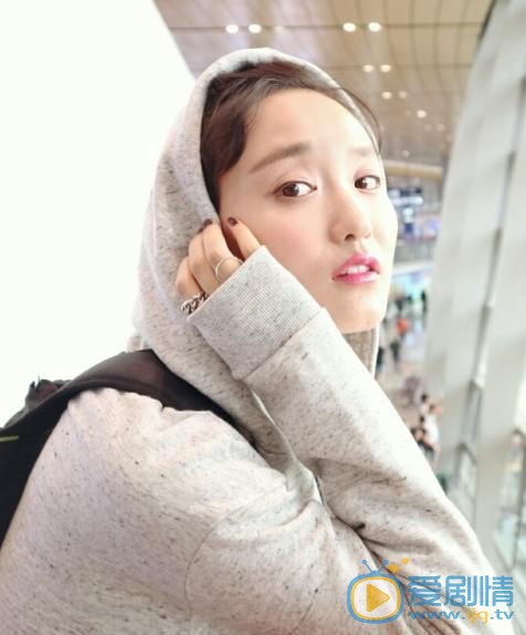 康琳浠生活照 康琳浠高清写真_康琳浠高清剧照