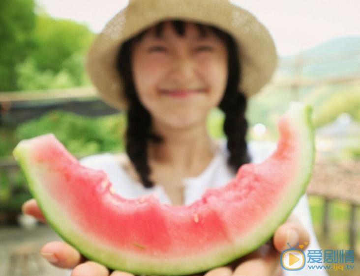 康琳浠夏日写真 康琳浠高清写真_康琳浠高清剧照