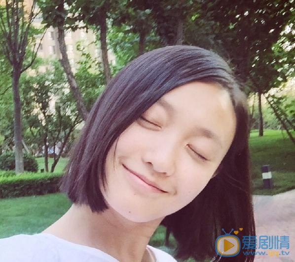 康琳浠生活照 康琳浠高清写真_康琳浠高清剧照