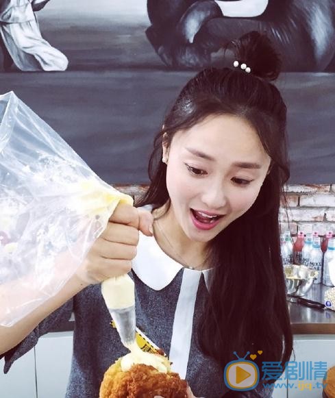 康琳浠生活照 康琳浠高清写真_康琳浠高清剧照