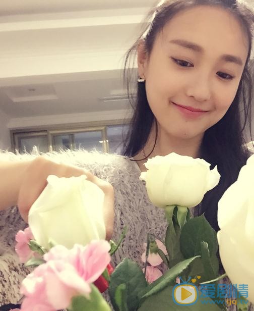 康琳浠生活照 康琳浠高清写真_康琳浠高清剧照