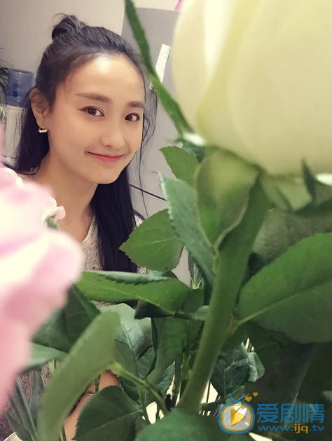 康琳浠生活照 康琳浠高清写真_康琳浠高清剧照