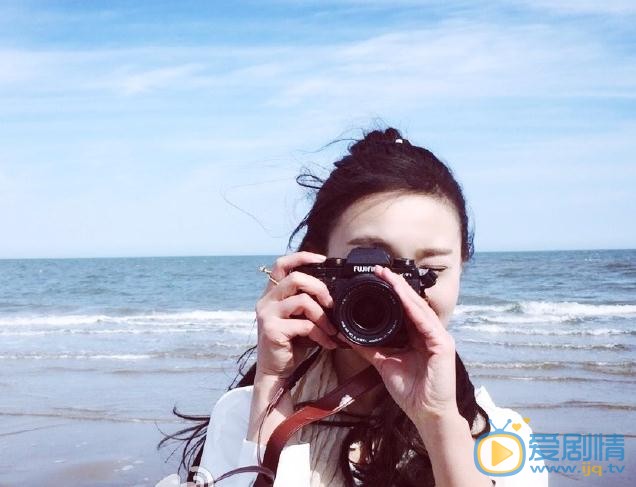 康琳浠海边照 康琳浠高清写真_康琳浠高清剧照