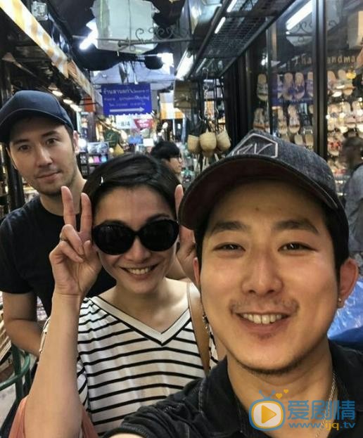 江祖平朋友合照 江祖平高清写真_江祖平高清剧照