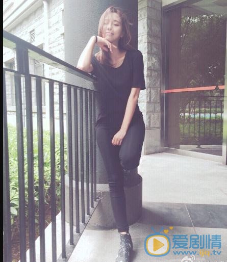 王霏霏街拍写真 王霏霏高清写真_王霏霏高清剧照